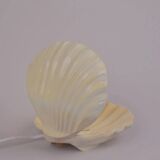 Scallop shell lamp