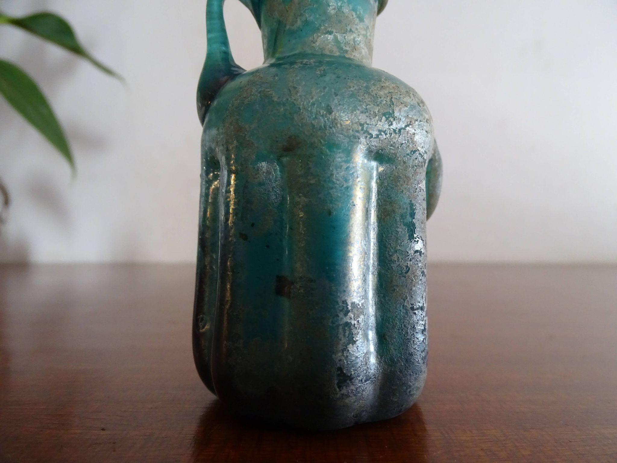 Miniature vase Scavo Seguso Vetri d'Arte iridescent glass Murano 1950