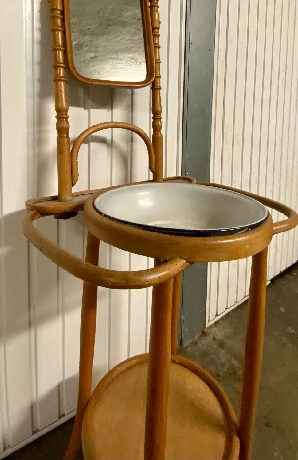Pretty dressing table or barber's cabinet