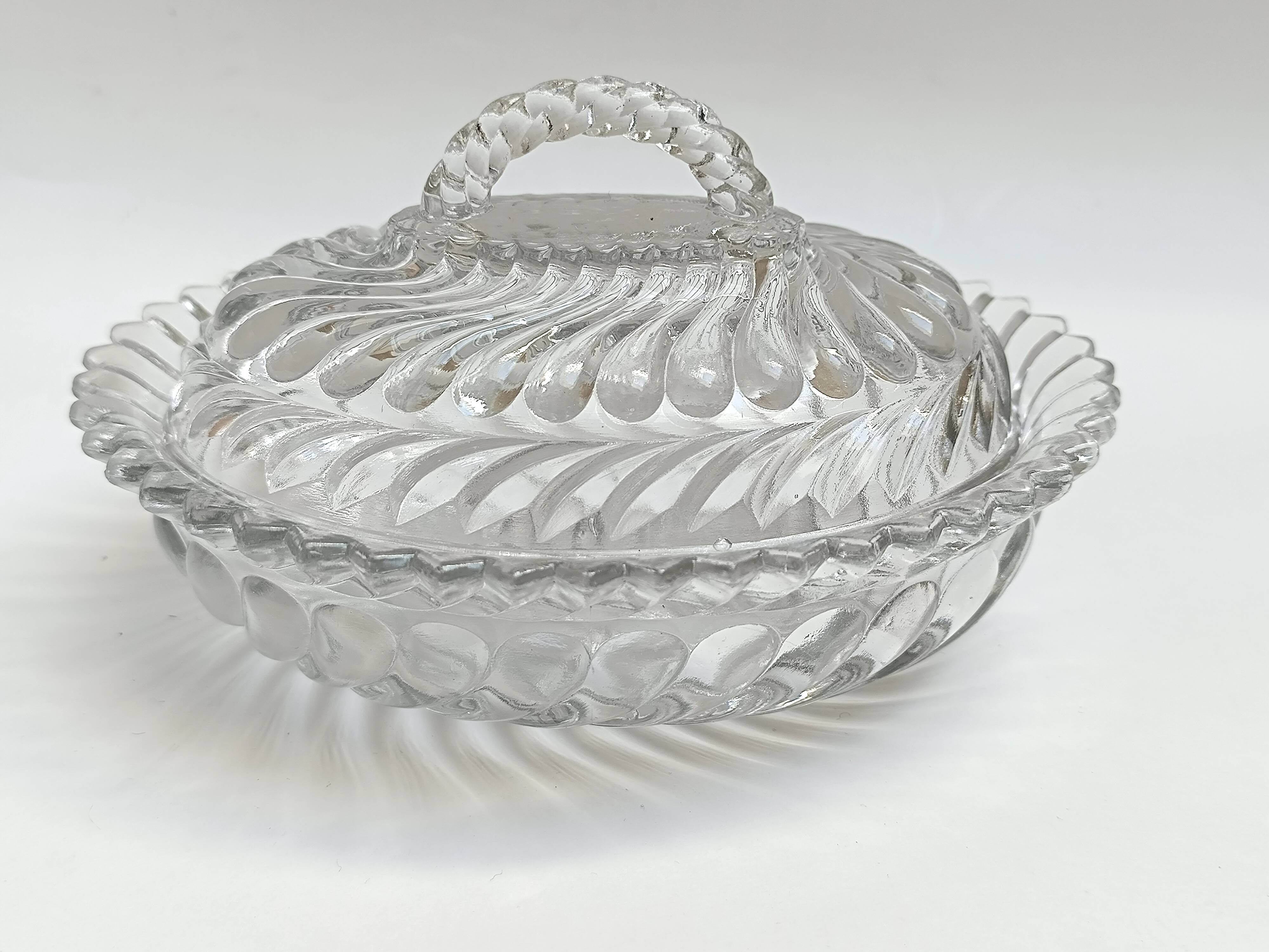 SV glass butter dish