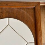 Table basse artisanale et fonctionnelle