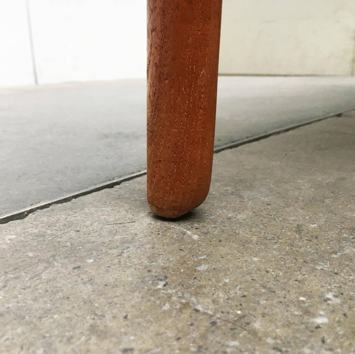 Mid-century teak coffee table by Ole Wanscher for Poul Jeppesens Møbelfabrik.