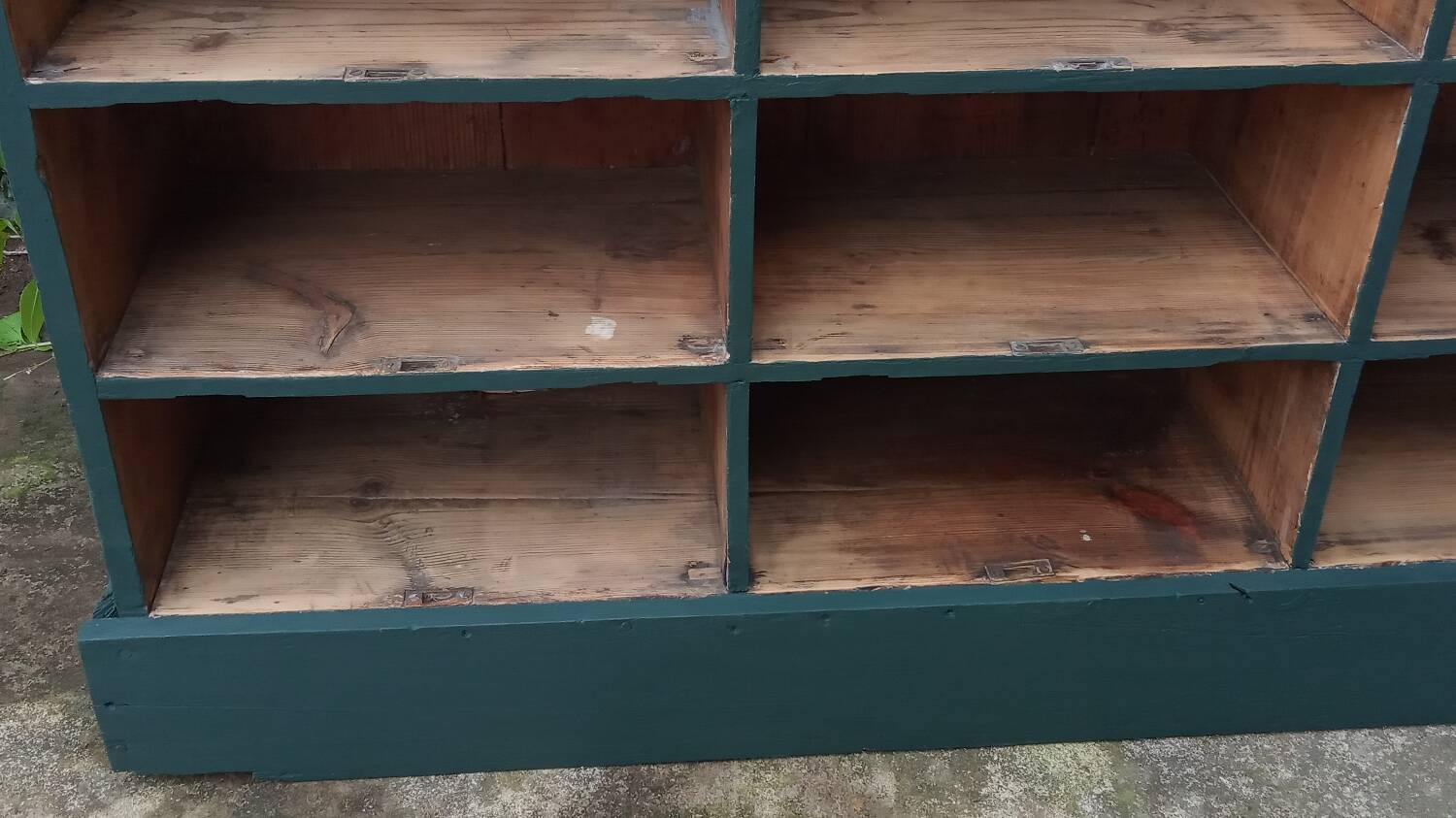 Meuble de metier à cases
