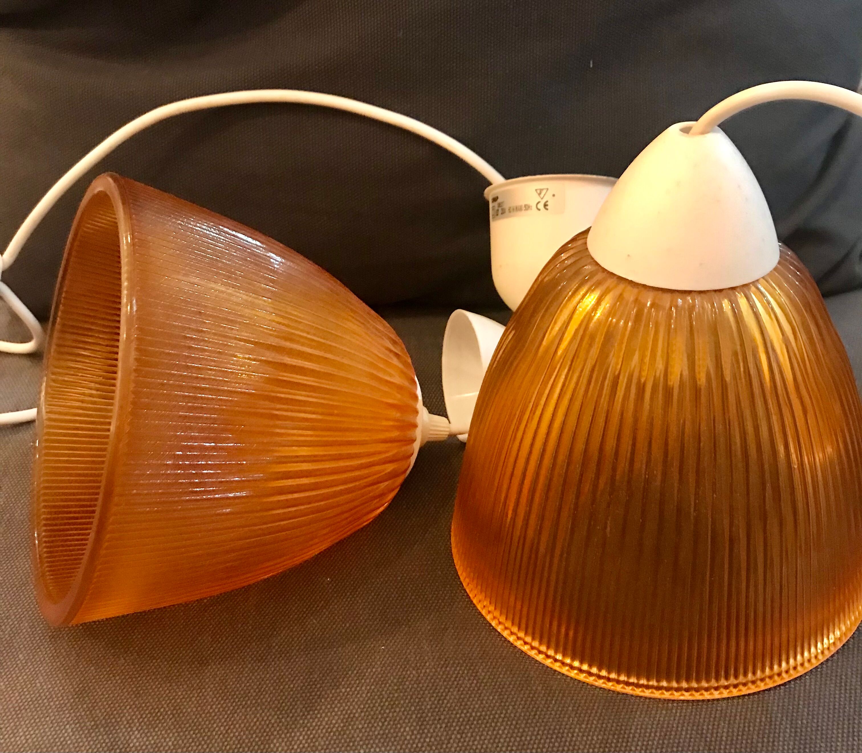 Set of 2 Corep suspensions with glass shade