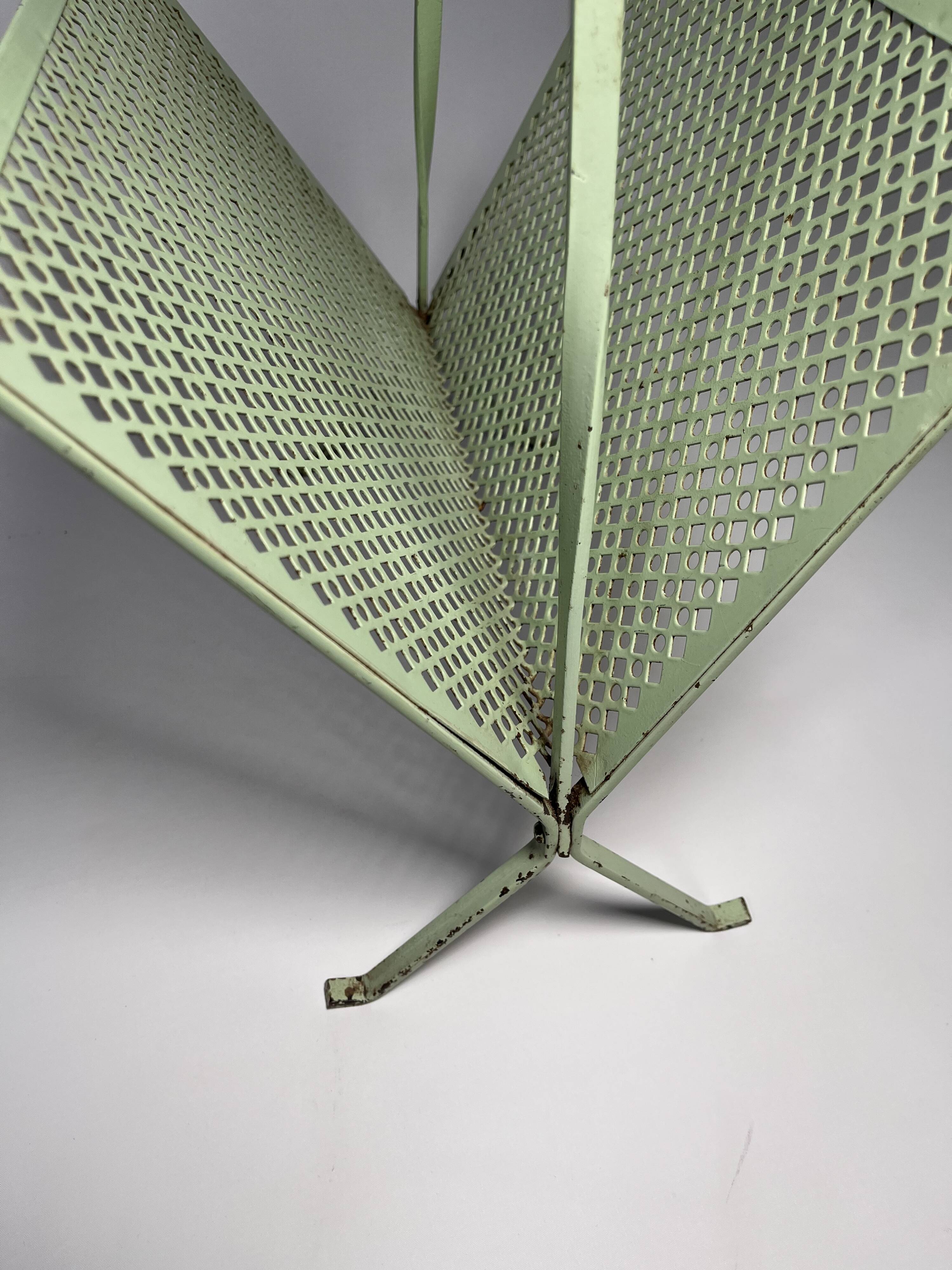 Porte-revue Mathieu Matégot