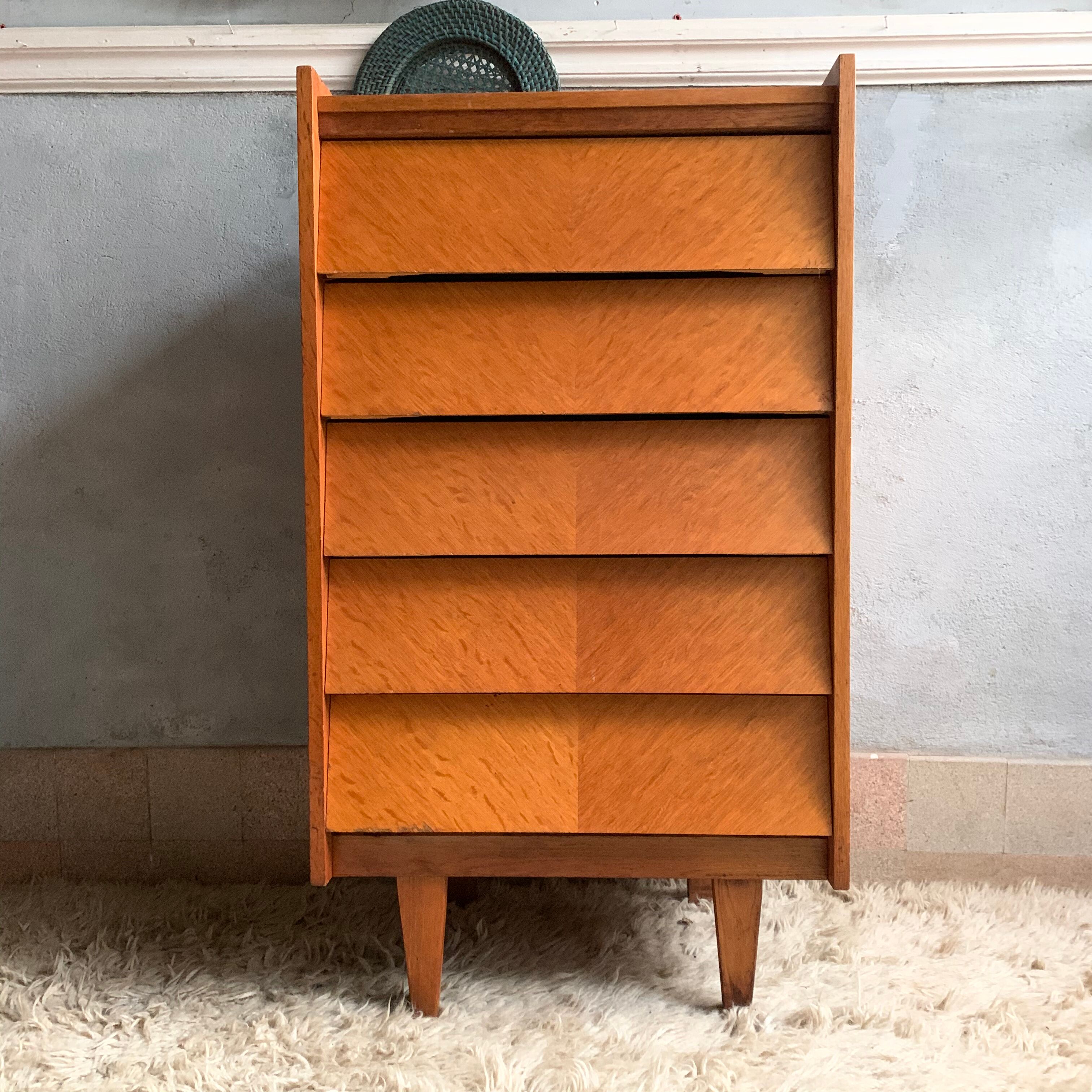 Chiffonnier vintage