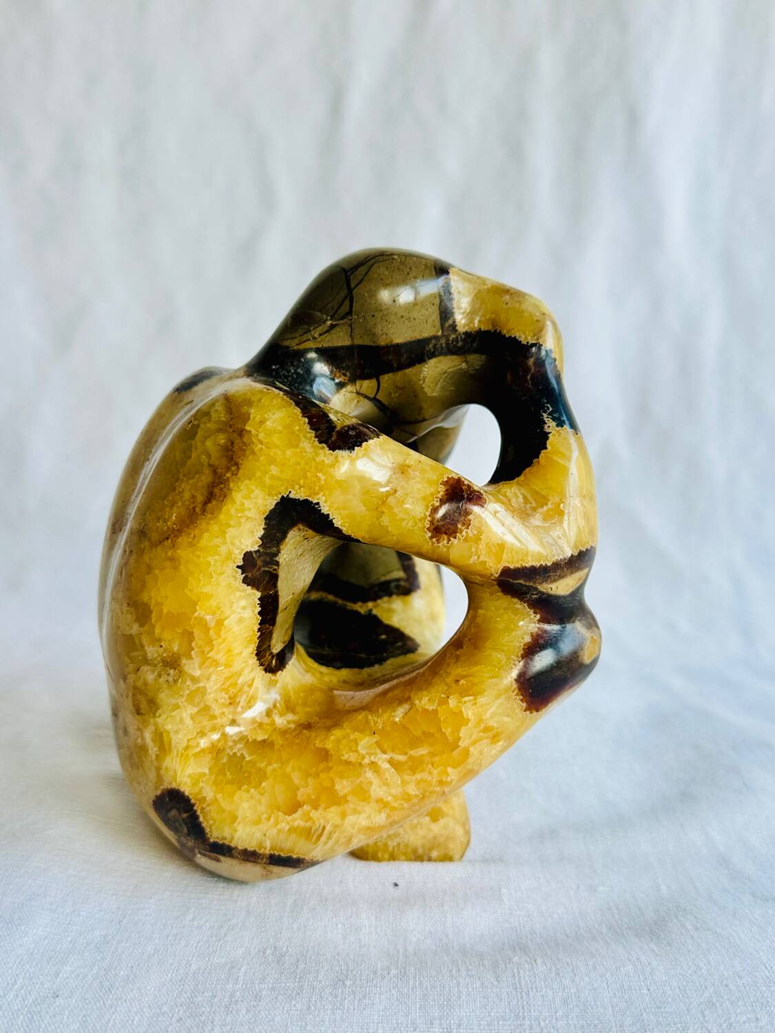 Septarian sculpture