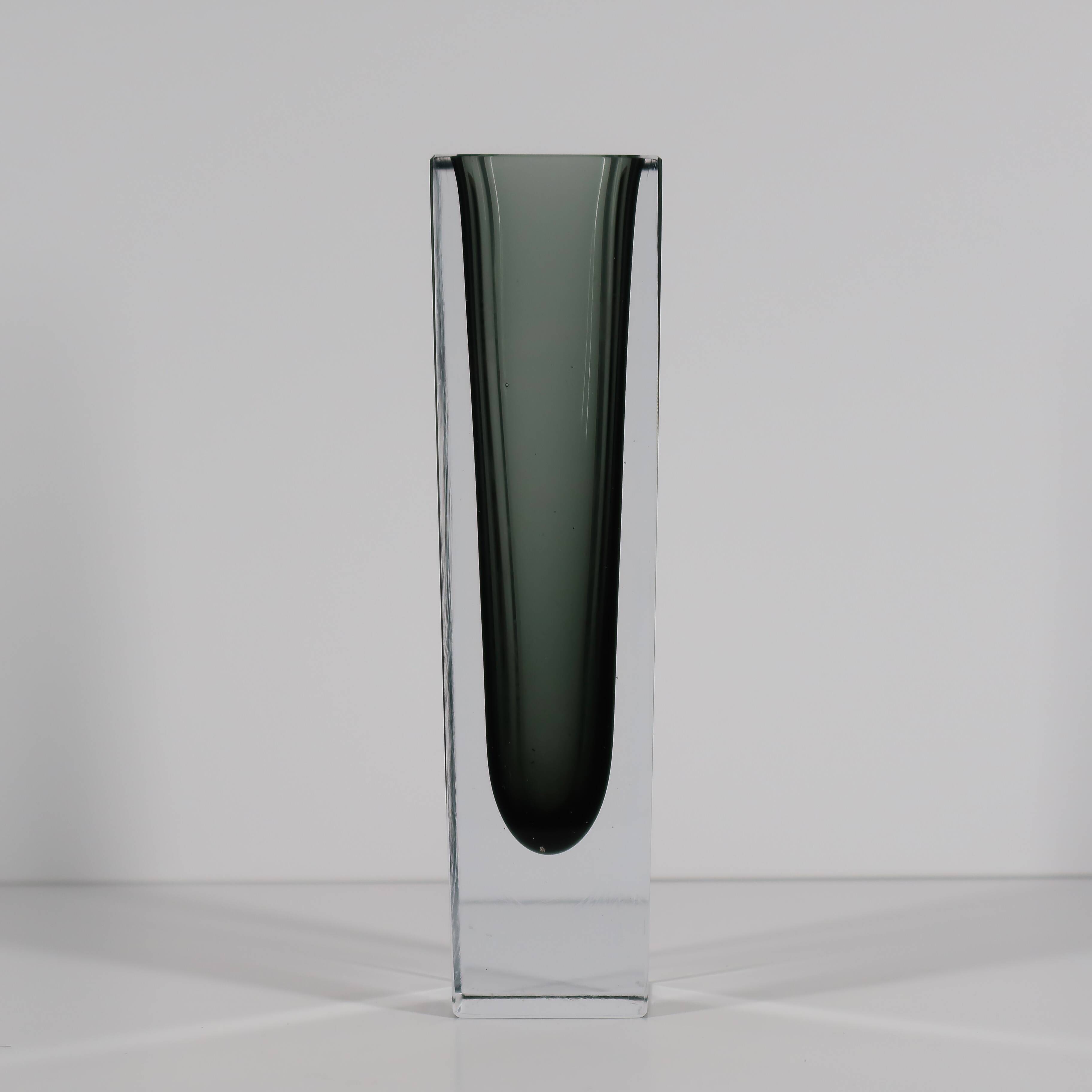 Murano Sommerso Soliflore Vase with Geometric Facets, 1970s