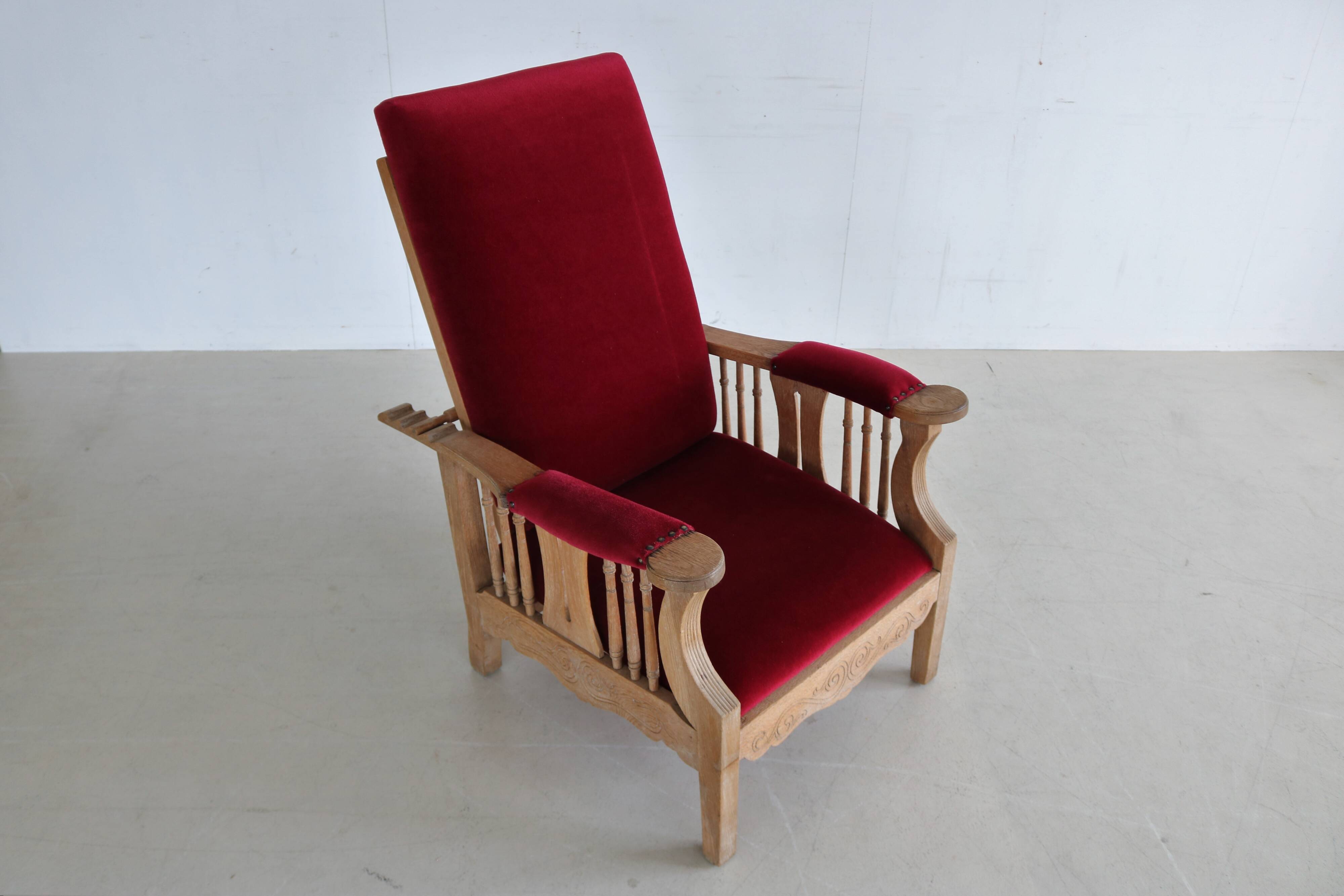 Vintage lounge chair