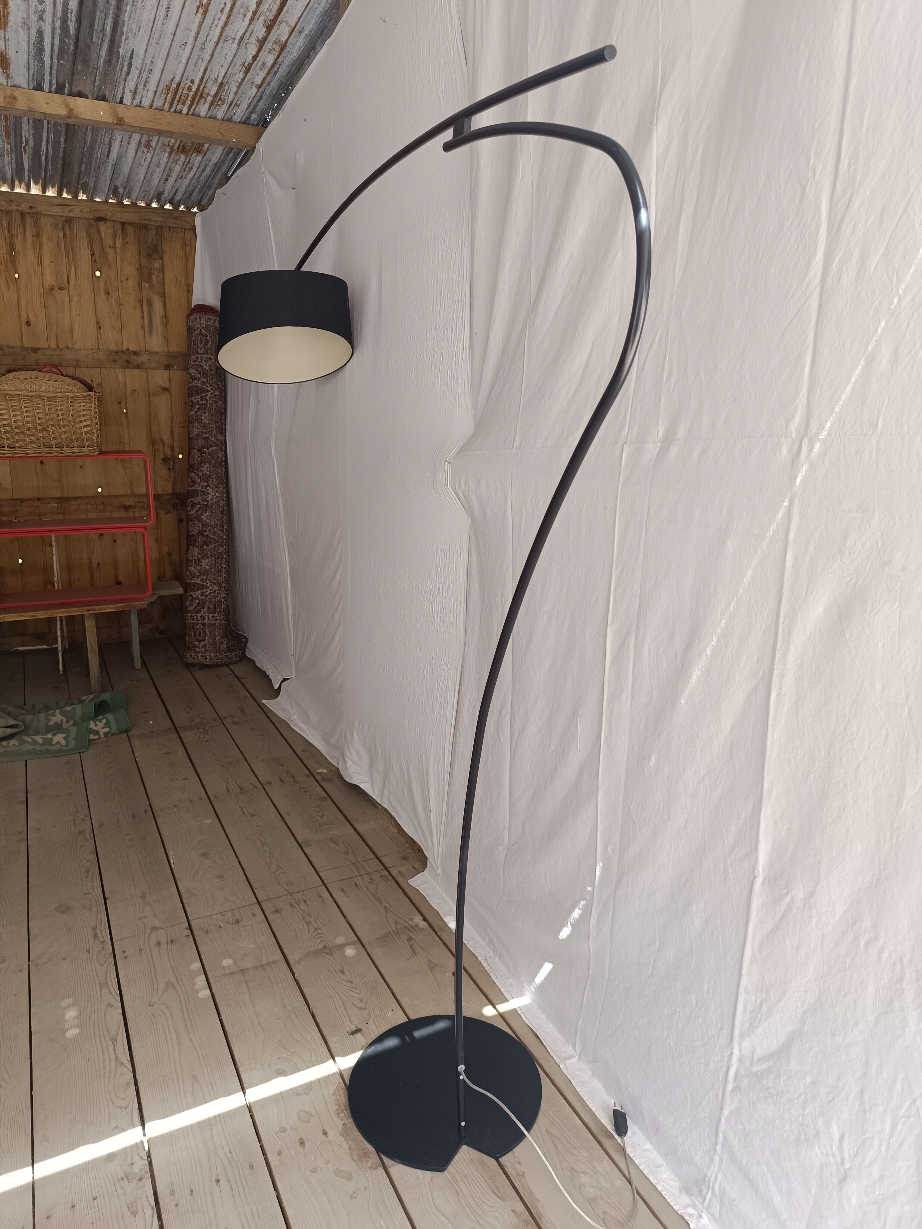 Floor lamp