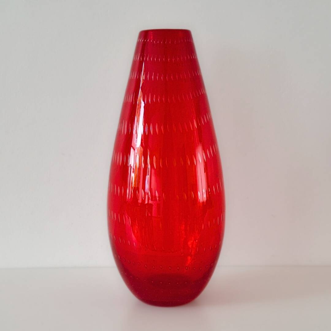 Murano - clear red vase - bullicante technique - mcm 1950s 1960s - contemporary design