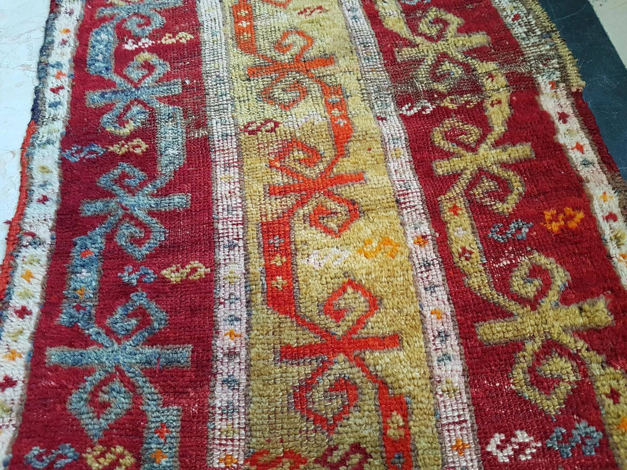 Vintage Turkish Oushak rug 57x98 cm