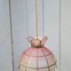 Suspension en laiton et nacre rose