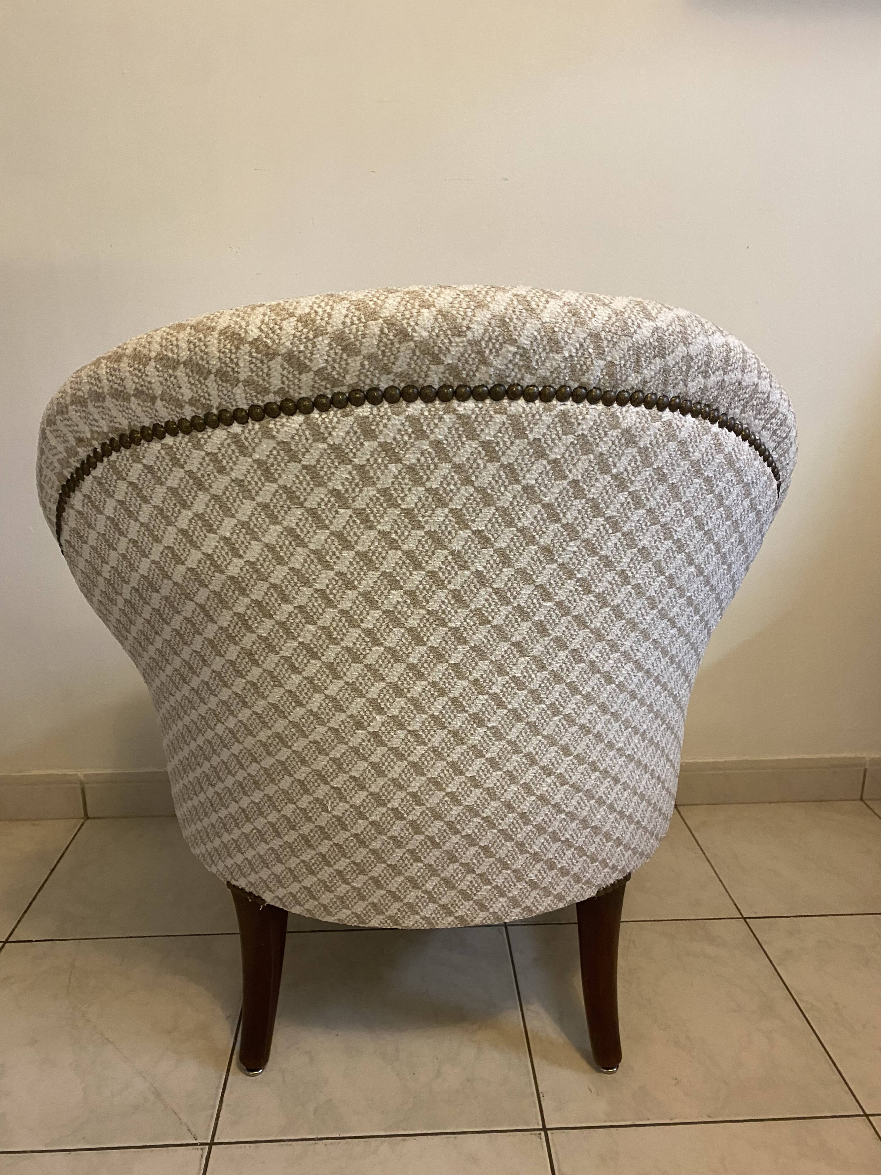 Frog chair