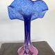 Coupe en verre soufflé La Rochère – Dégradé bleu et rose – Verrerie d’art – H.26 cm