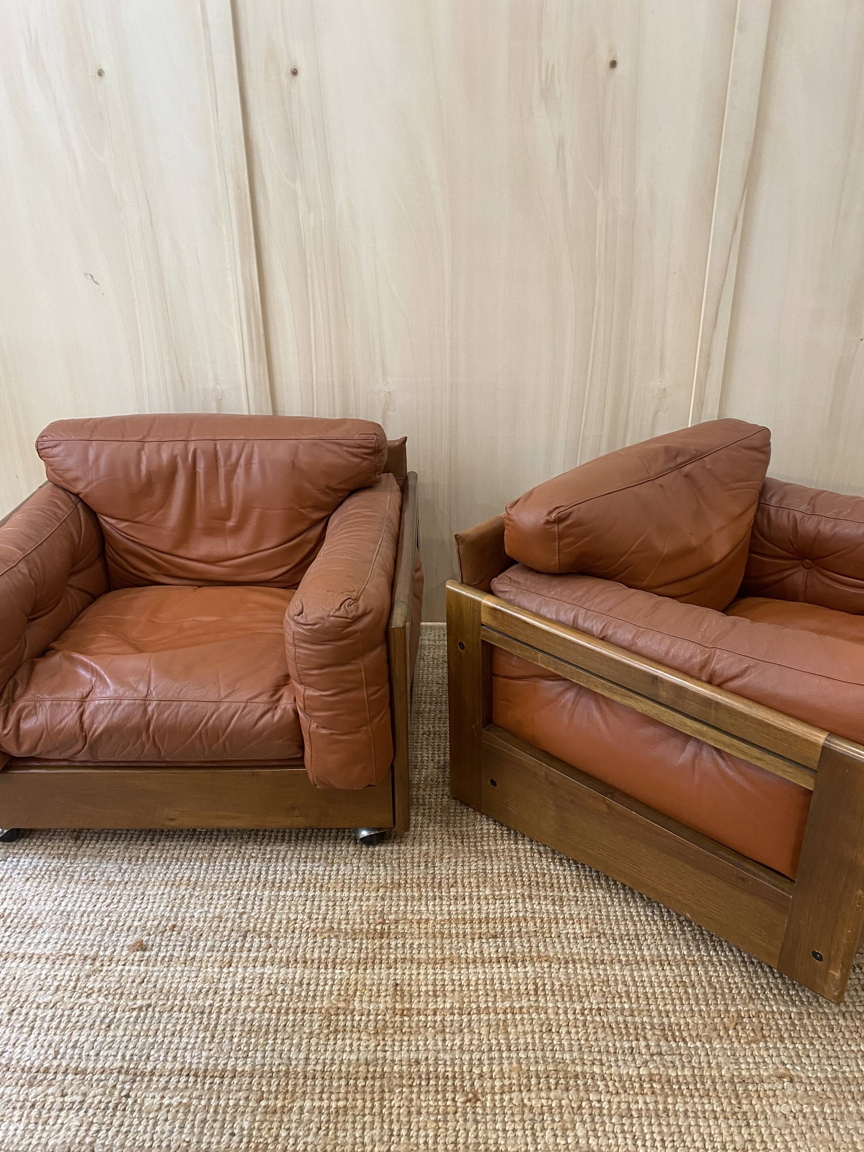 Pair of Cognac Leather Club Armchairs & Wood - Italian Design - 1970s