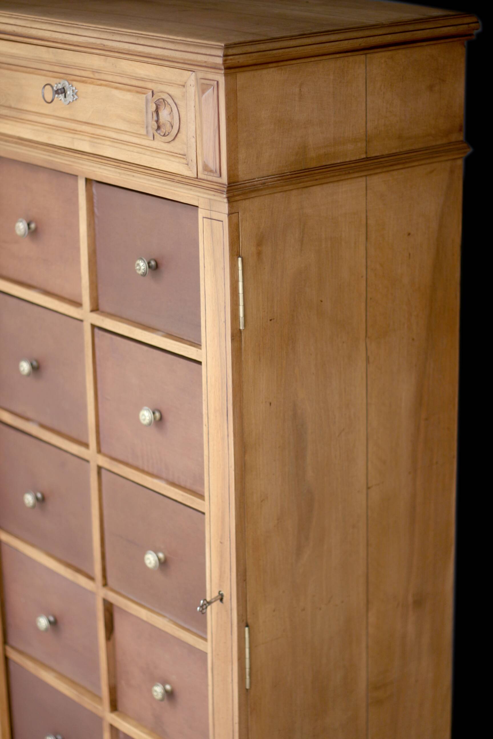 Magnificent notary's cabinet in walnut (late 19th century).