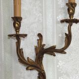 Applique deux feux en bronze à décor de feuilles d'acanthe