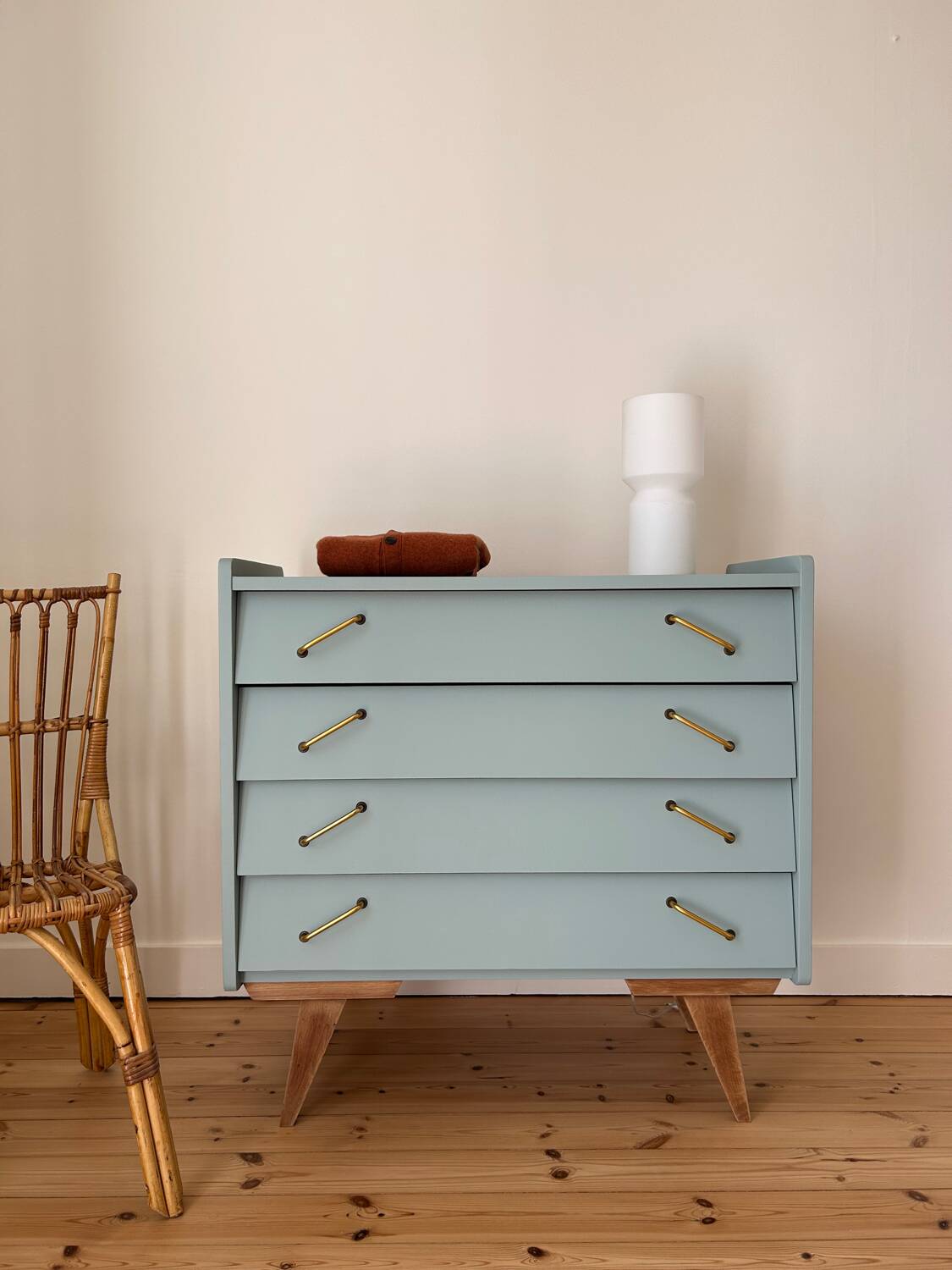 Commode vintage