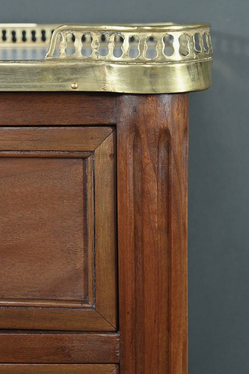 Small mahogany chest of drawers, Louis XVI style – late 19th century