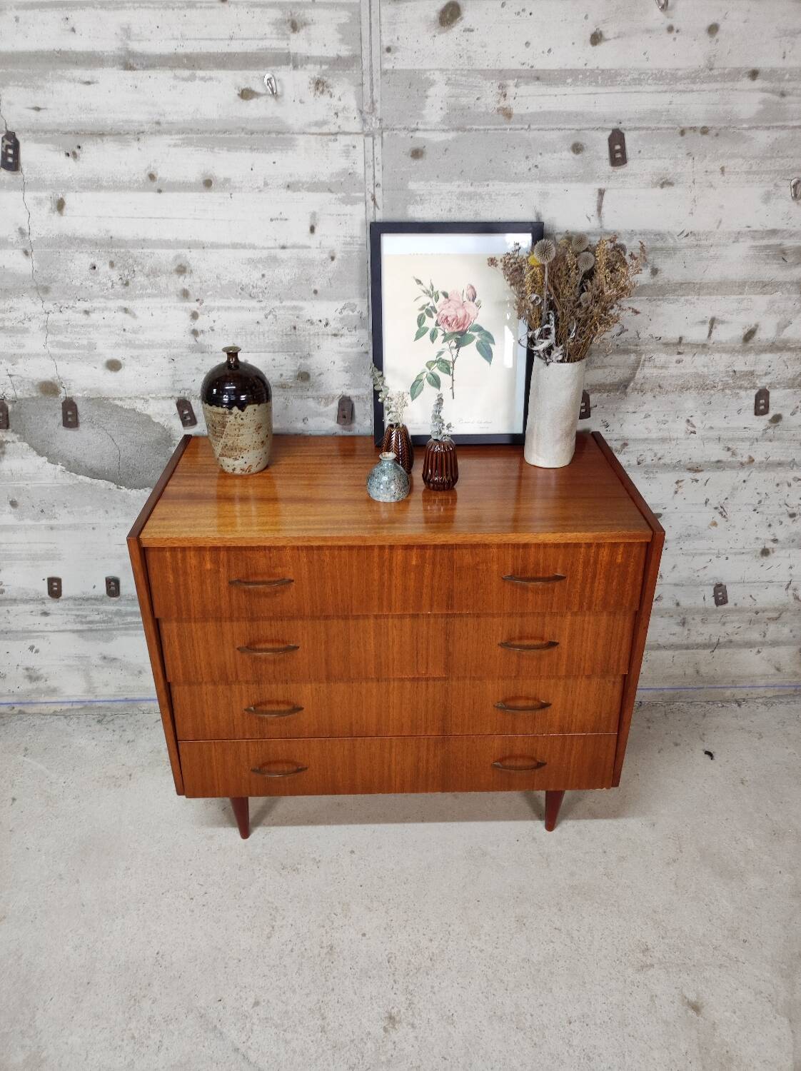 Commode vintage