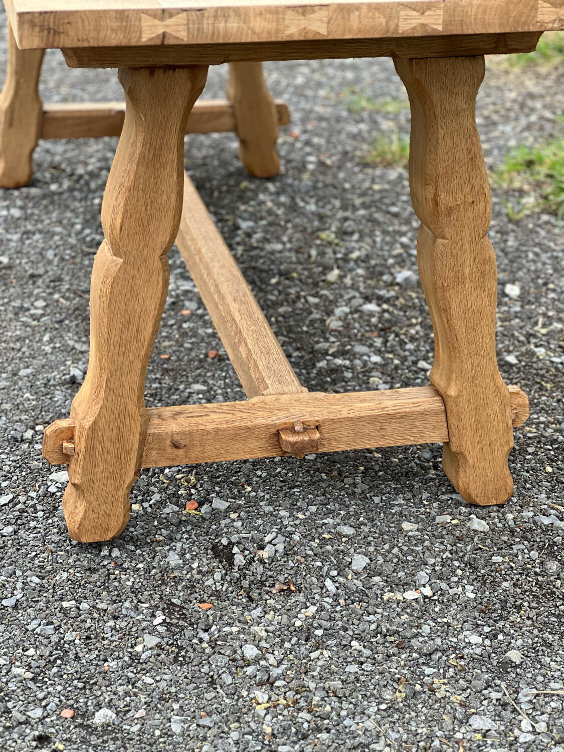 Farmhouse table
