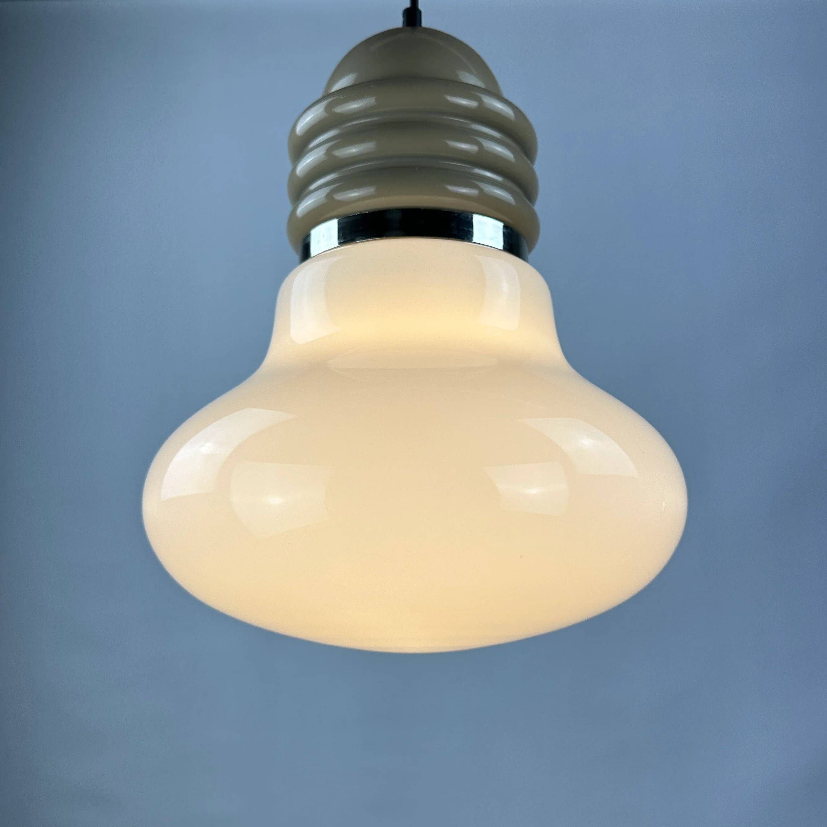 Large Italian glass drop-shaped pendant by Enrico Tronconi, 1960.