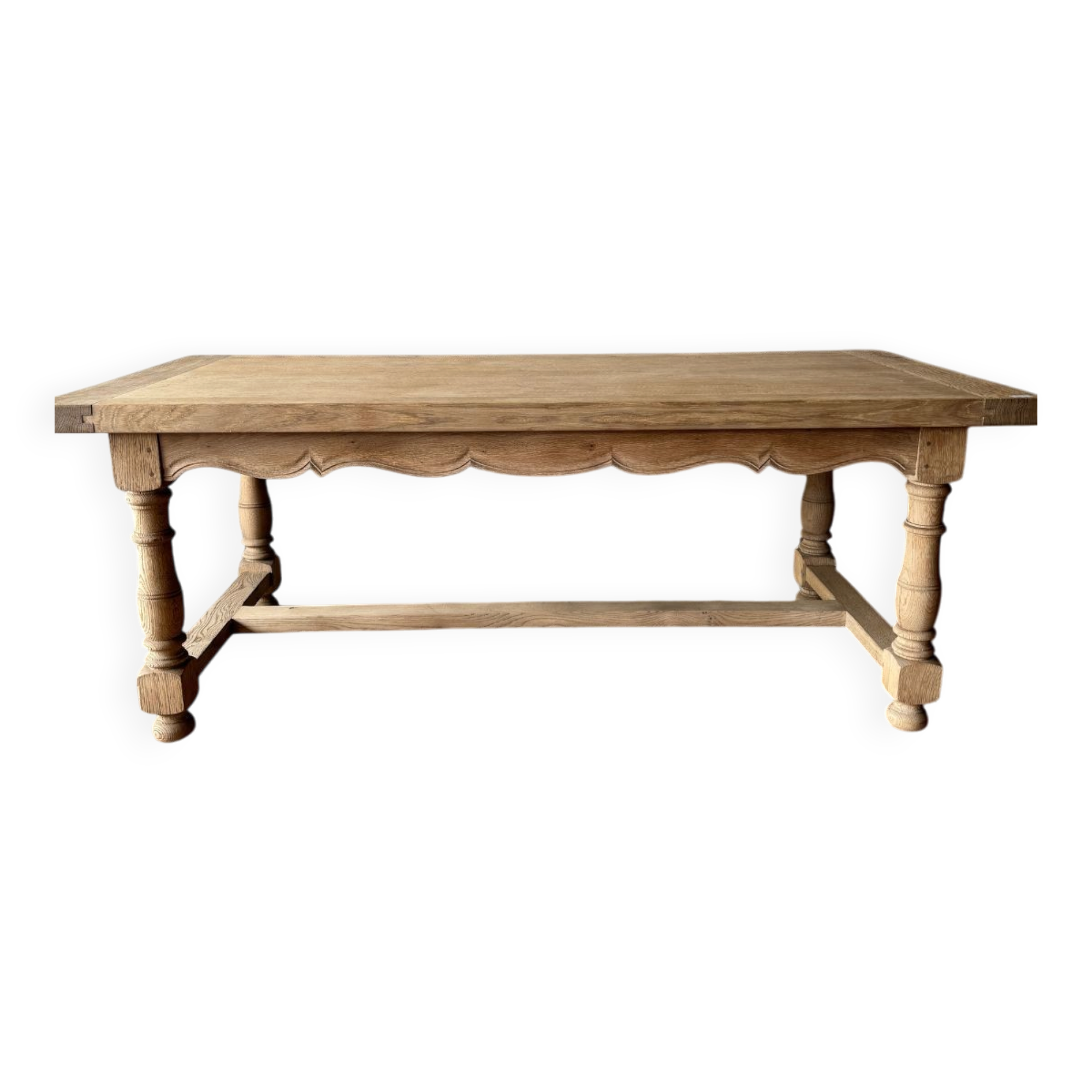 Aero-sanded oak farmhouse table