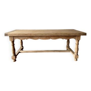 Aero-sanded oak farmhouse table