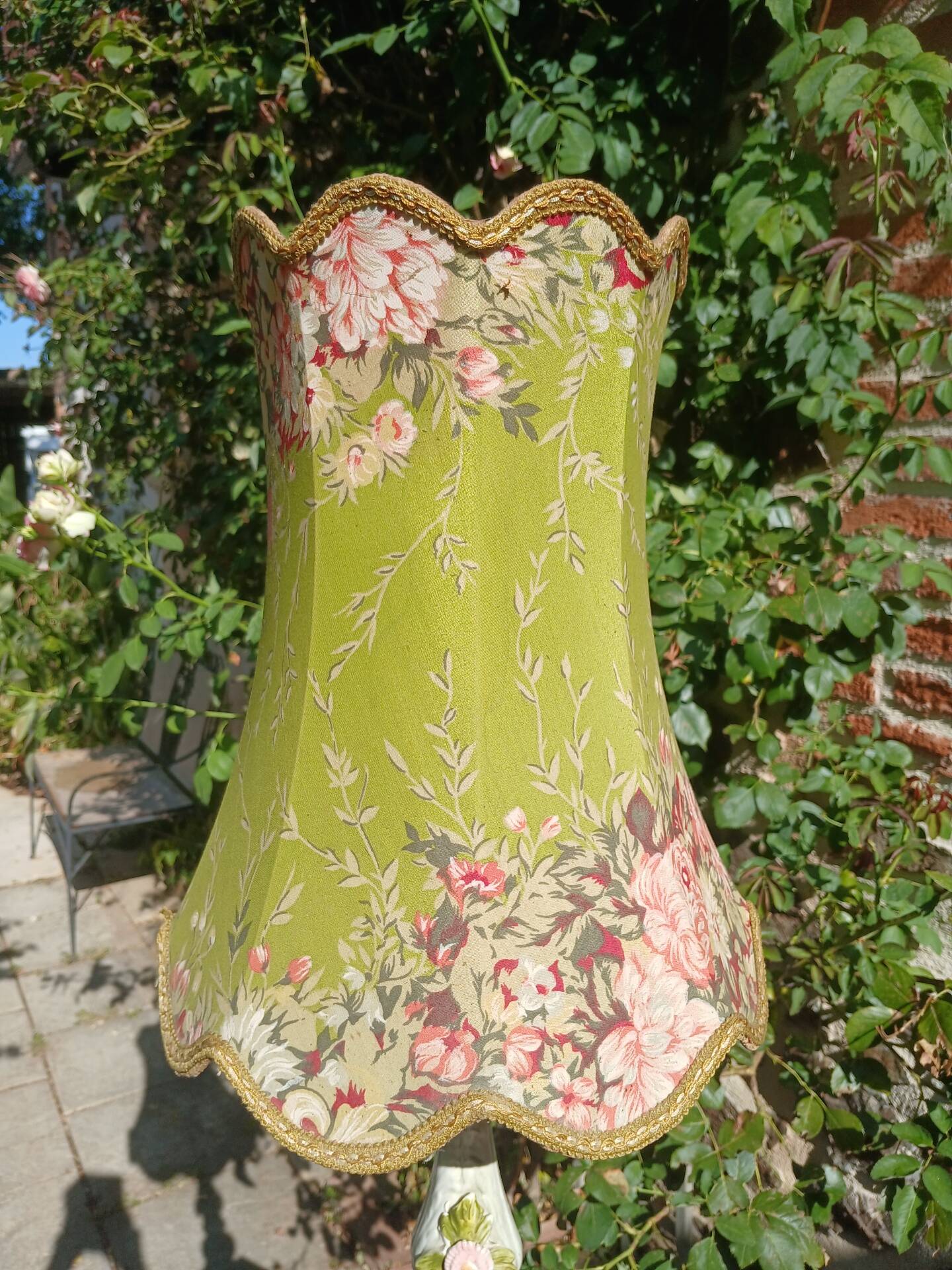 Antique lamp in Italian ceramic