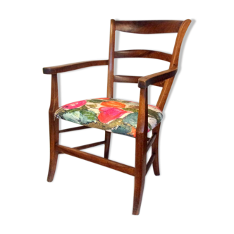 Chair in Walnut at the beginning of the 20th