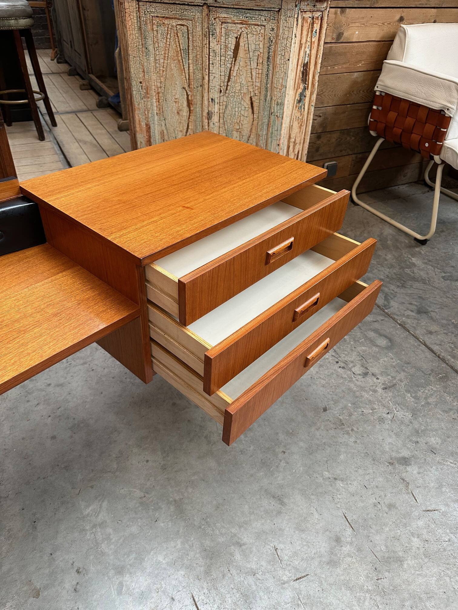 Coiffeuse années 60