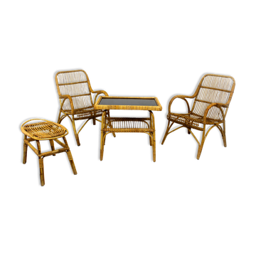 Fauteuils en rotin, table et tabouret, années 1960