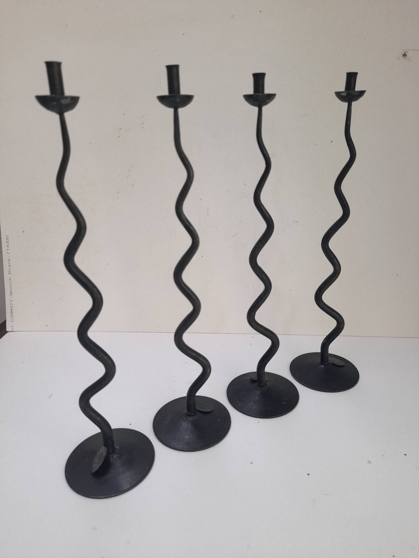 4 wavy candlesticks Hysteria 80s