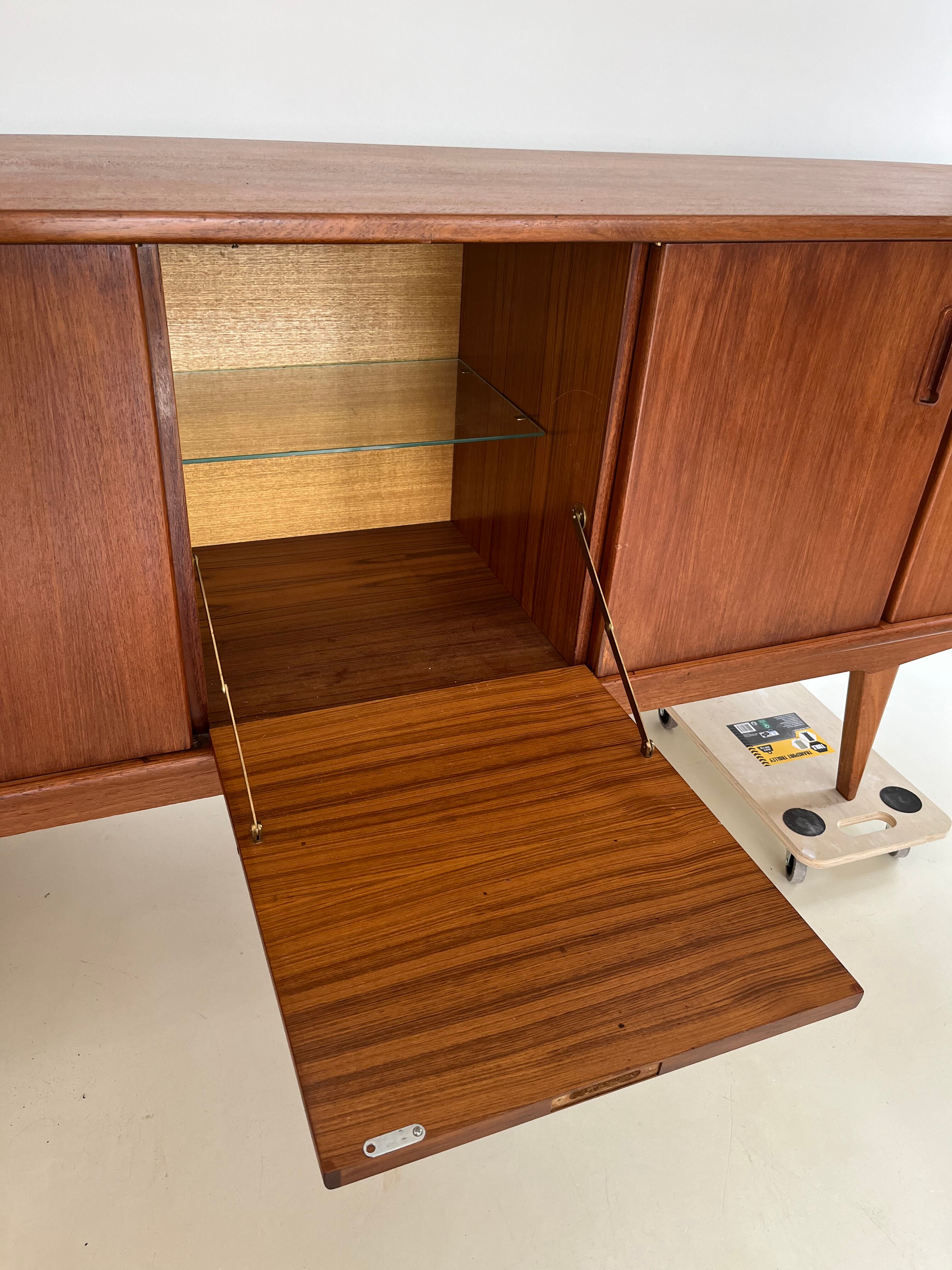 Teak enfilade 60s signed Malora