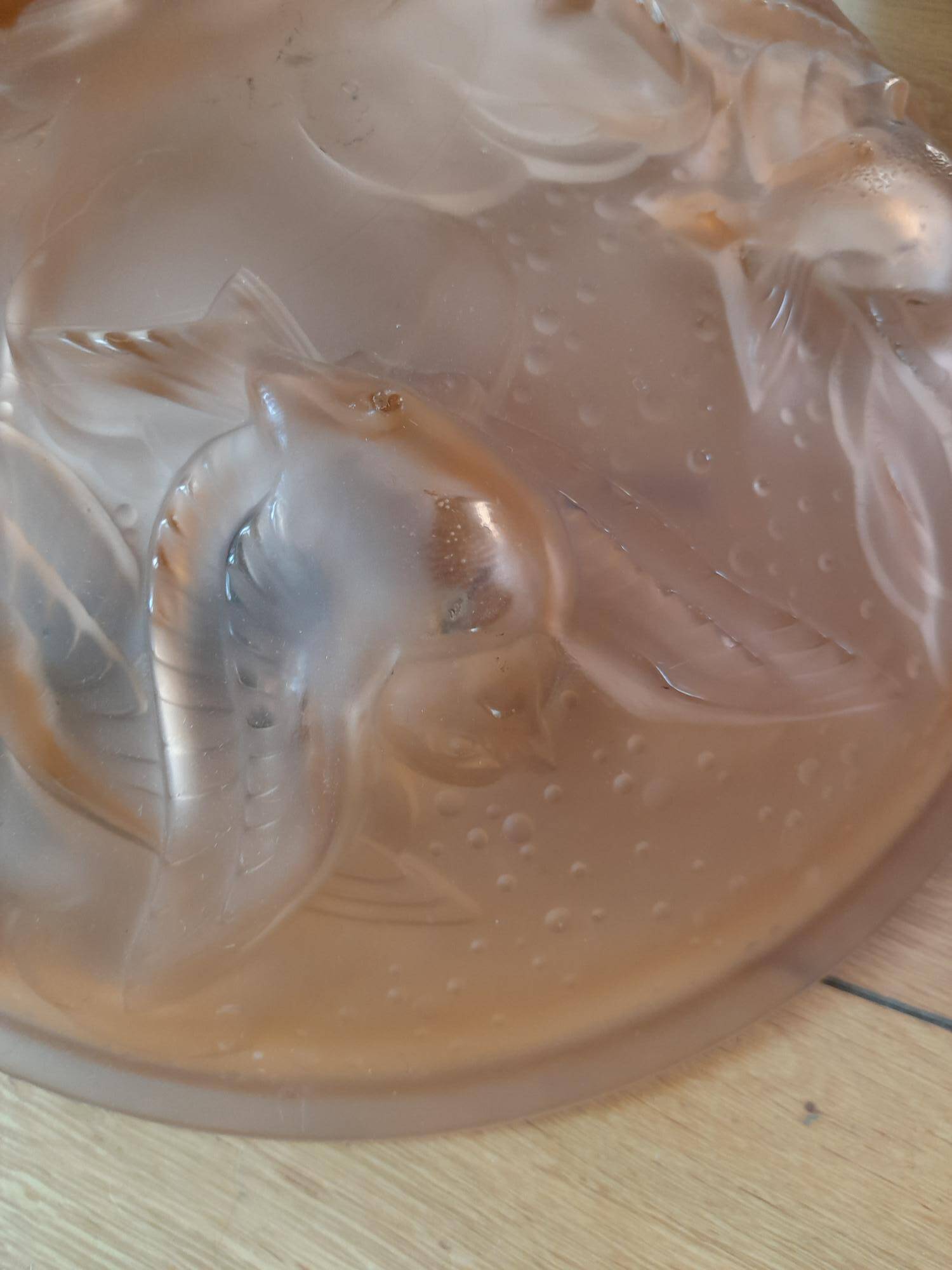 Glass paste lustre, pink