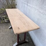 Bistro table