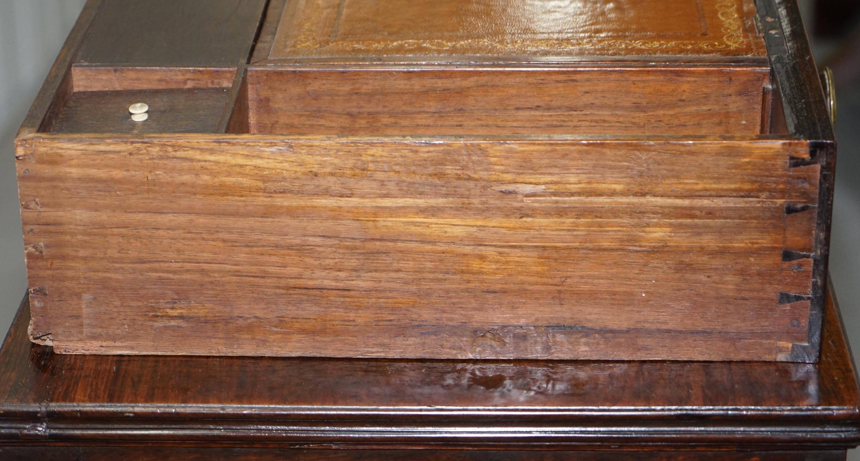 Library secretary George III in Cuban mahogany by Gillows, circa 1790.