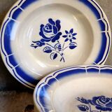 Cinq assiettes "grand-mère" anciennes à fleurs bleues