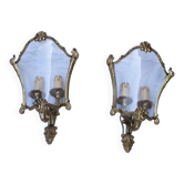 Paire d'appliques en bronze et verre