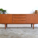 Enfilade by McIntosh in teak * 213cm