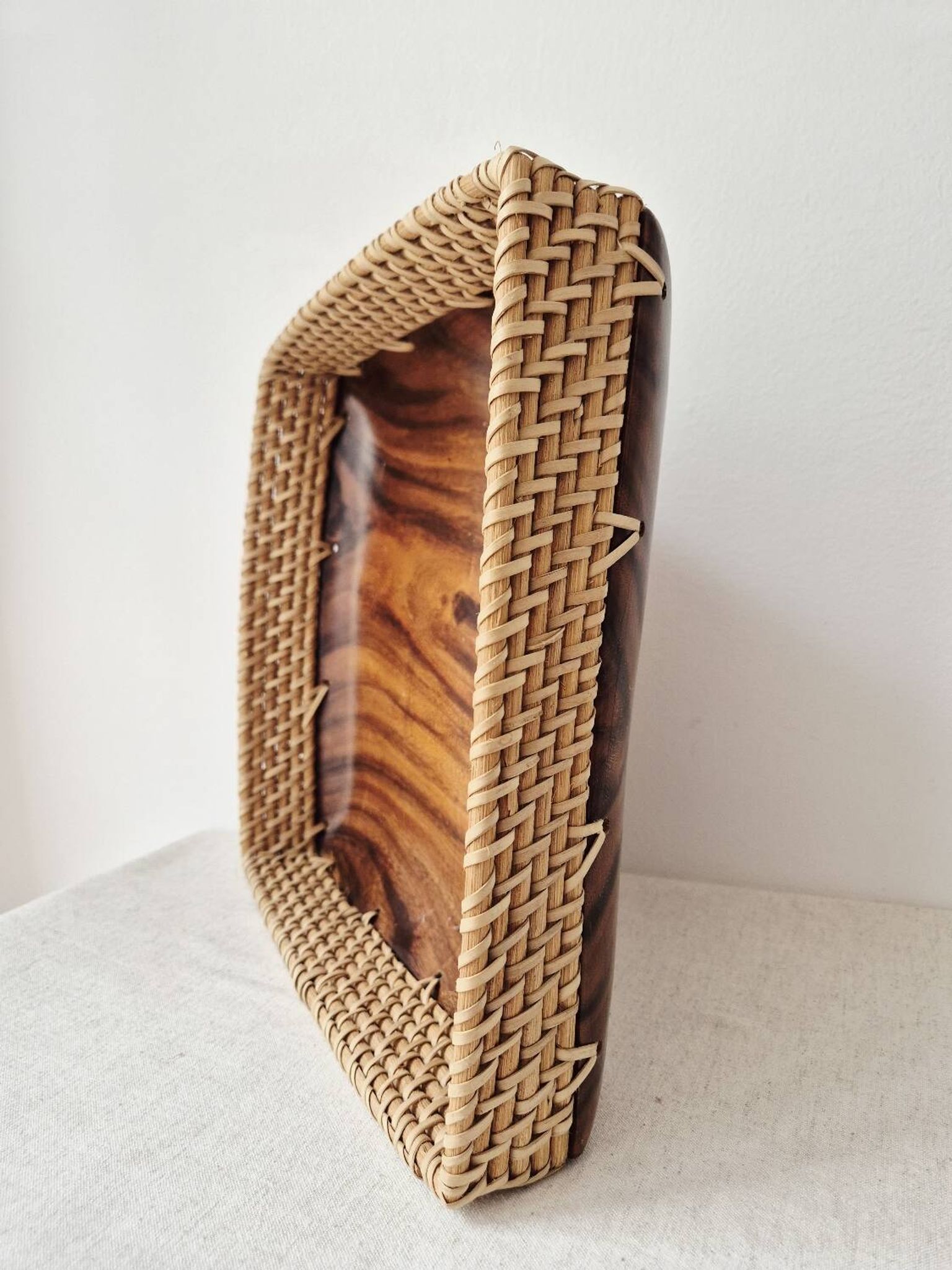 Wood and rattan plateau '80s - Vintage