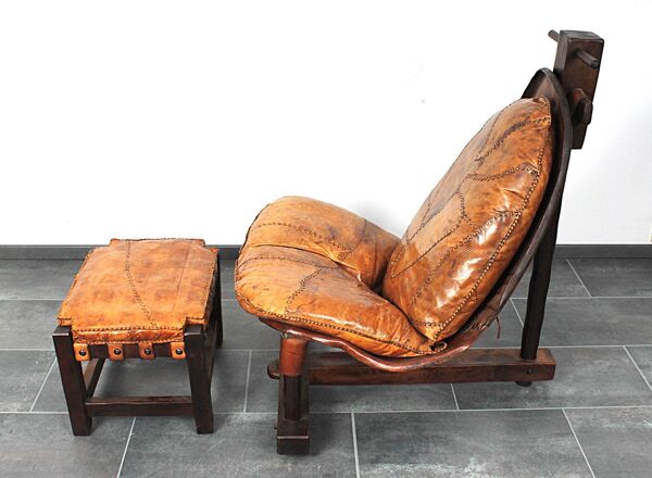 Fauteuil lounge brutaliste en chêne et ottoman, années 1970, lot de 2