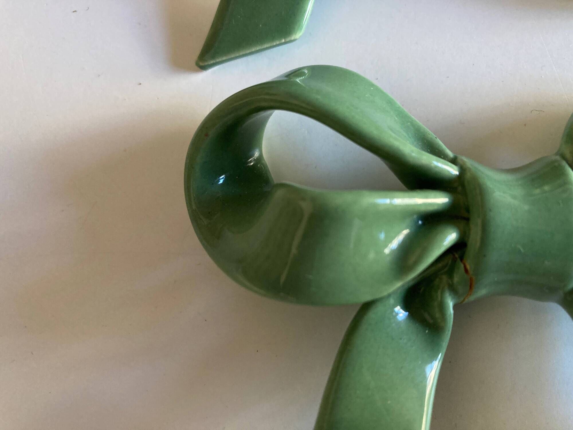 Set of 6 ribbon knife holders in green glazed earthenware 1980
