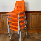 Chaises en plastique