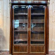 Display cabinet with two doors – Empire period – Mahogany veneer, bronze fittings