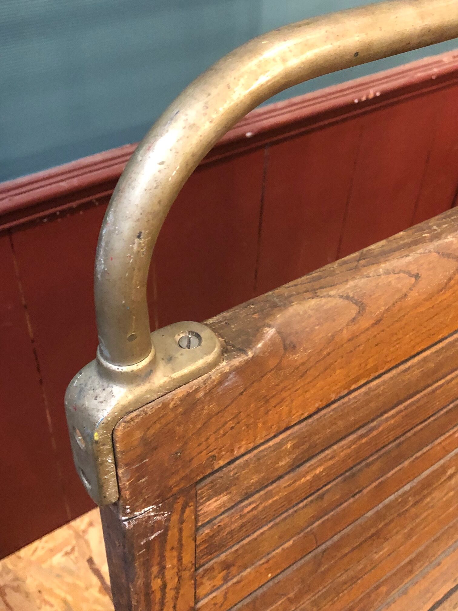 Seat of metro Sprague with his door Hat