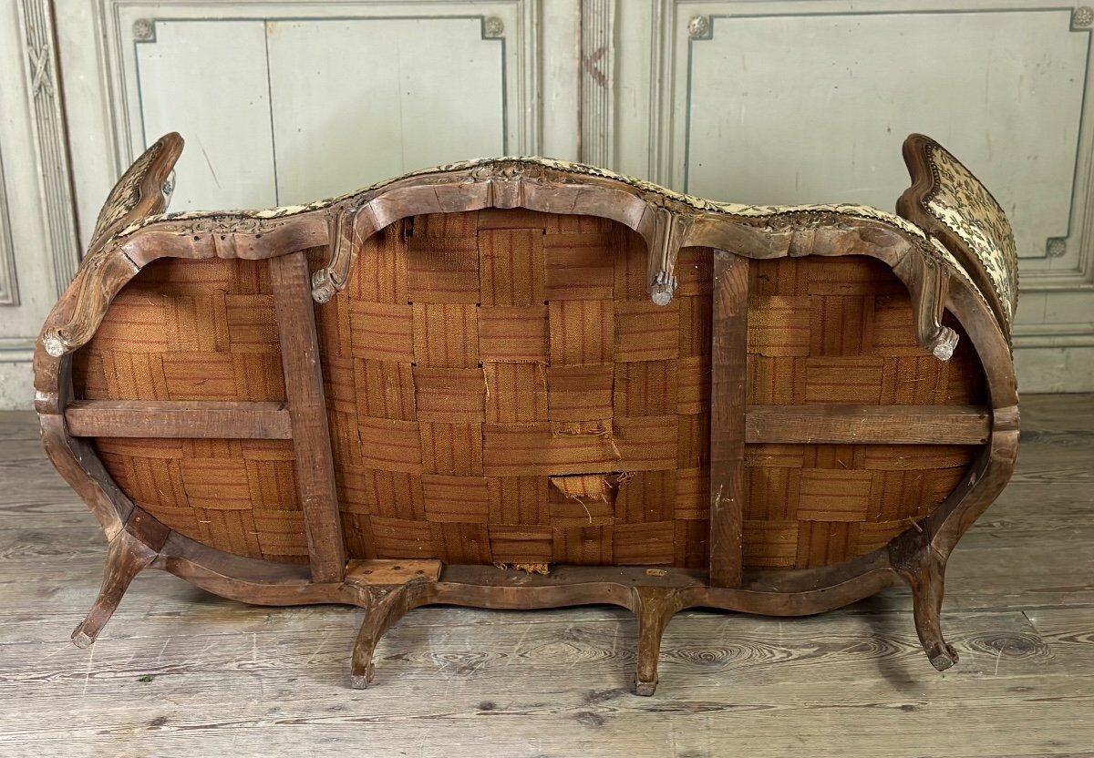 Louis XV carved wood basket seat, 18th century