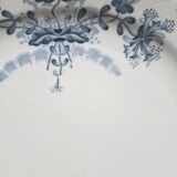 Assiettes plates anciennes dépareillées en faïence terre de fer