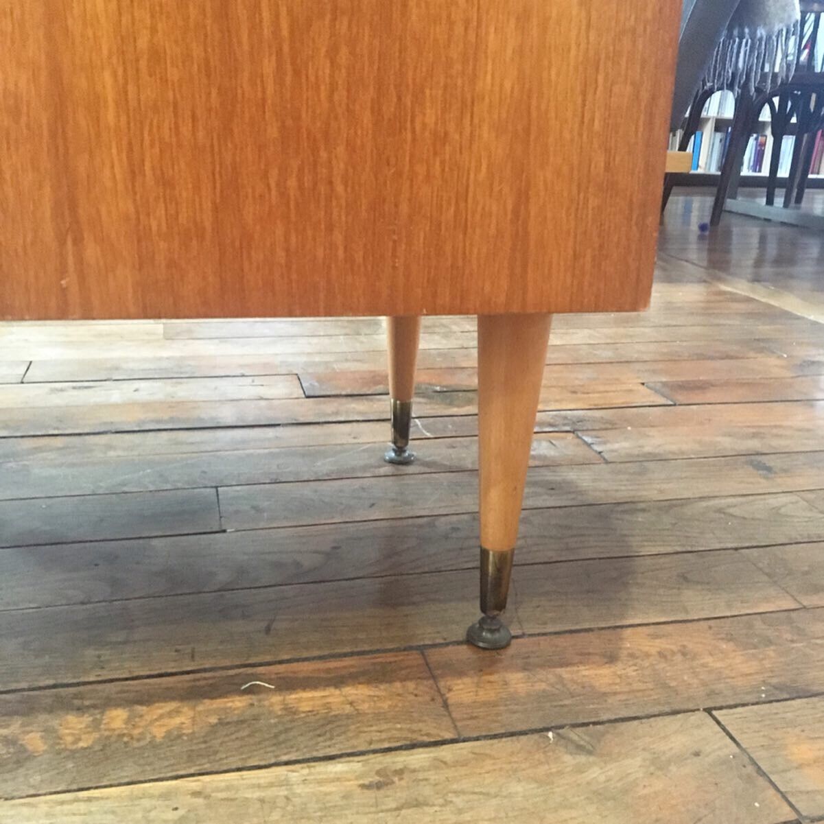 Sewing furniture machine singer